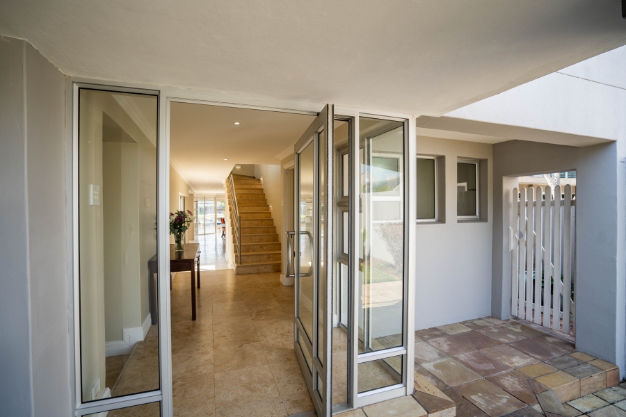6 Bedroom Property for Sale in Royal Alfred Marina Eastern Cape